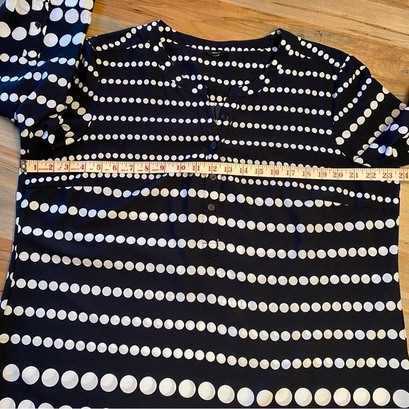 Milano XL Women’s Blouse Black w/ White Polka Dots 3/4 Sleeves 1/4 button Top - Picture 5 of 11